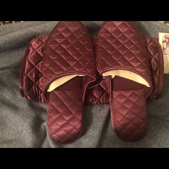 House Slippers in a Bag - Picture 3 of 4